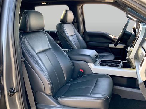 Certified 2022 Ford F250 Lariat w/ Lariat Ultimate Package AWD/4WD image 9