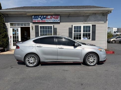 Used 2013 Dodge Dart SXT w/ Popular Equipment Group image 1