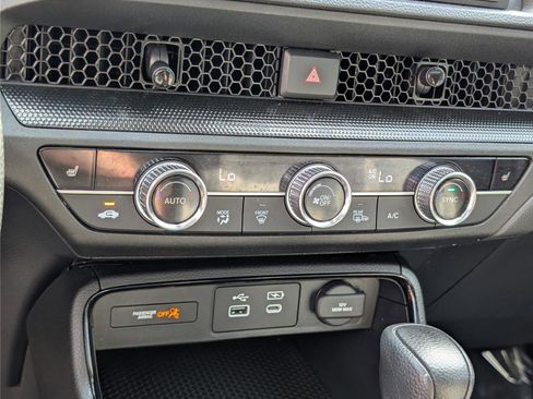 Used 2025 Honda CR-V EX image 26