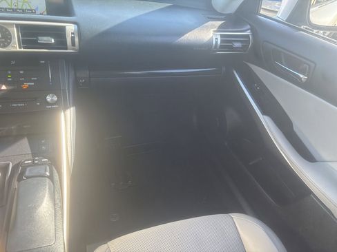 Used 2015 Lexus IS 250 image 20