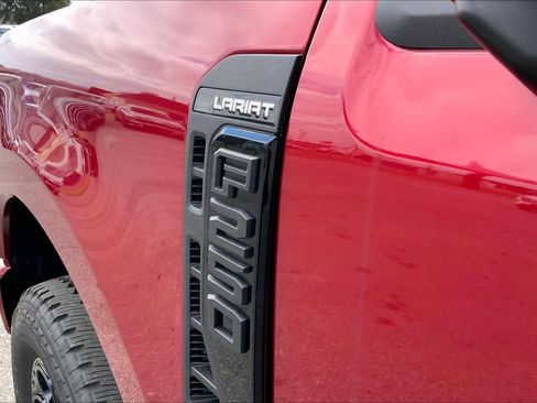 New 2026 Ford F250 Lariat w/ Black Appearance Package AWD/4WD image 15