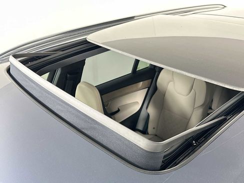 New 2026 Volvo XC90 B5 Plus w/ Protection Package AWD/4WD image 19