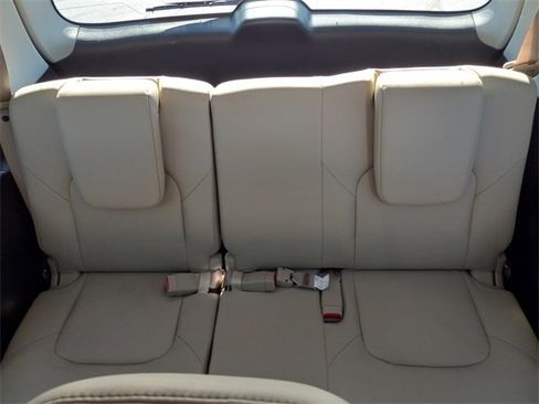 Used 2024 Nissan Armada Platinum image 15