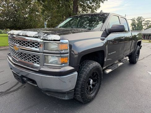 Used 2015 Chevrolet Silverado 1500 LT AWD/4WD image 2