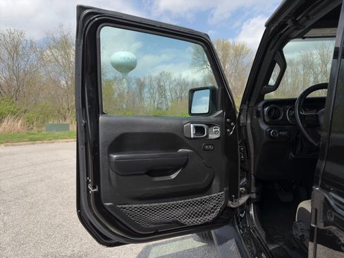Used 2020 Jeep Wrangler Unlimited Sport AWD/4WD image 14