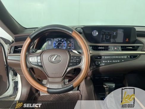 Used 2020 Lexus ES 350 w/ Accessory Package 2 FWD image 16