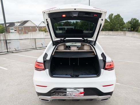 Used 2020 Mercedes-Benz GLC 300 4MATIC image 47