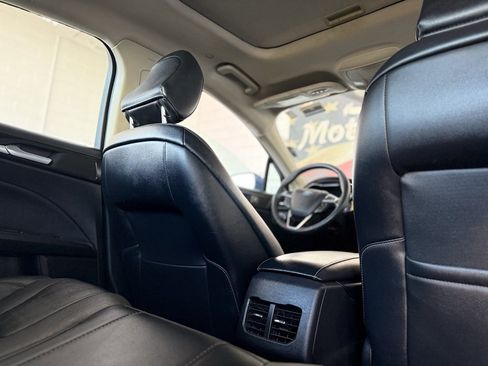 Used 2020 Ford Fusion Titanium image 20