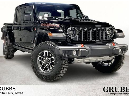 New 2026 Jeep Gladiator Mojave image 1