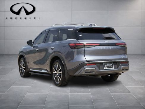 Certified 2023 INFINITI QX60 Sensory w/ Vision Package FWD image 4