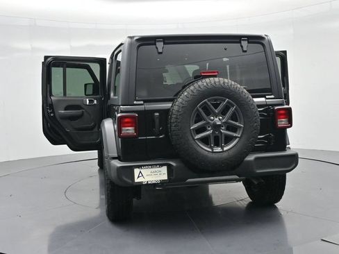 Used 2024 Jeep Wrangler Unlimited Sport AWD/4WD image 31