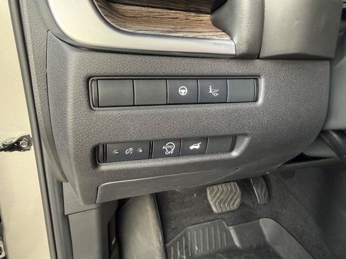 Used 2025 Nissan Rogue Platinum w/ Tech Package AWD/4WD image 14