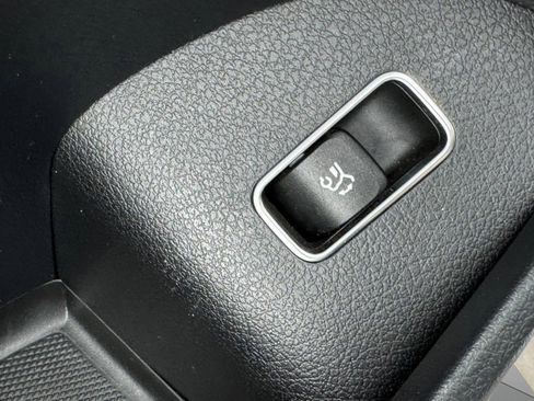 Used 2022 Mercedes-Benz GLE 350 4MATIC image 37