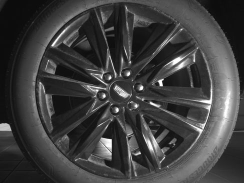 Used 2024 Cadillac Escalade Sport Platinum w/ Heavy-Duty Trailer Package image 13