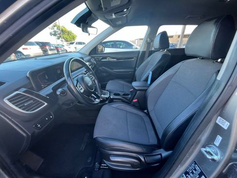 Used 2025 Kia Seltos S FWD image 22