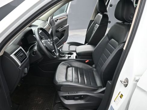 Used 2019 Volkswagen Atlas SEL Premium image 16