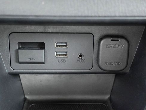 Certified 2019 Toyota Yaris LE image 21