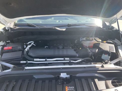 Used 2022 Chevrolet Silverado 1500 Custom image 29