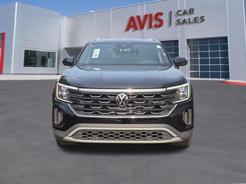 Used 2025 Volkswagen Atlas Cross Sport SE FWD image 2