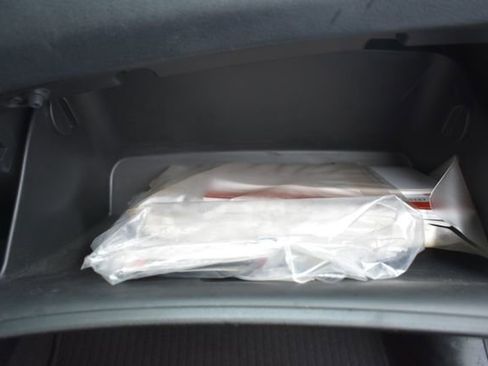 Used 2015 Hyundai Veloster RE:FLEX Edition image 37