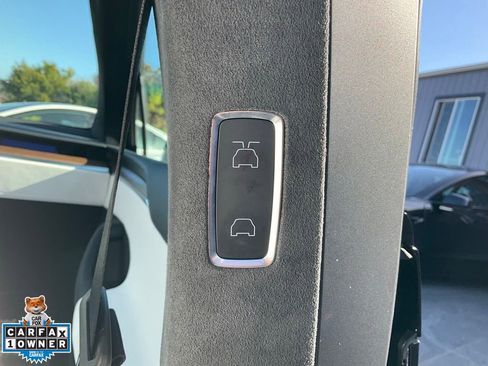 Used 2022 Tesla Model X AWD/4WD image 67