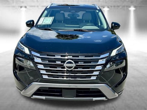 Certified 2024 Nissan Rogue SL FWD image 2