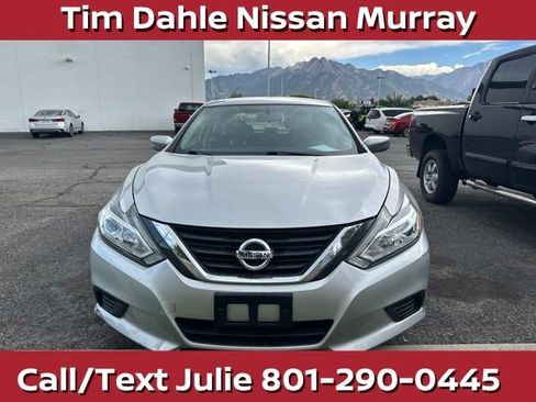 Used 2017 Nissan Altima 2.5 S w/ Power Driver Seat Package FWD image 3