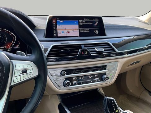 Used 2020 BMW 740i w/ Cold Weather Package RWD image 6