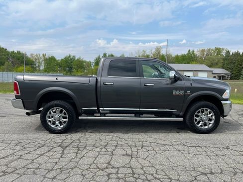 Used 2018 RAM 2500 Limited AWD/4WD image 4