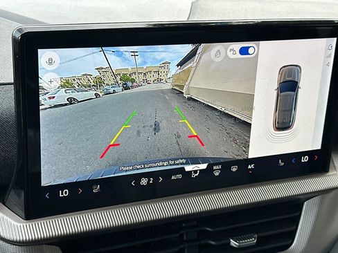 New 2026 Ford Explorer Active w/ Active Comfort Package image 18