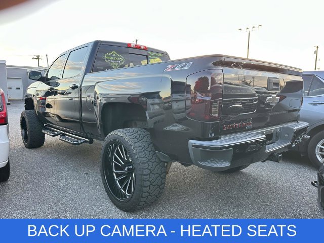 Used 2017 Chevrolet Silverado 1500 LTZ Z71 w/ Redline Edition AWD/4WD image 4