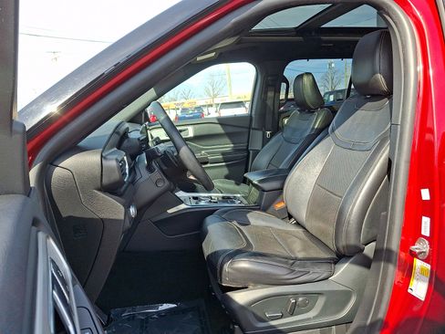 Used 2020 Ford Explorer ST AWD/4WD image 14