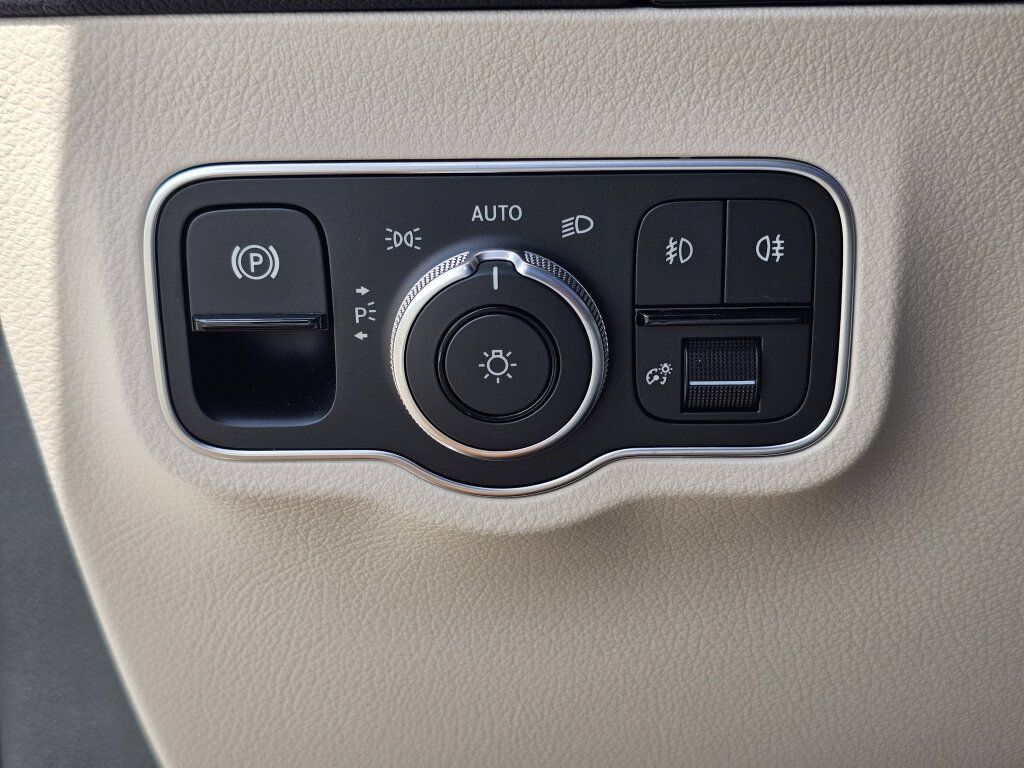 Used 2024 Mercedes-Benz GLA 250 image 19