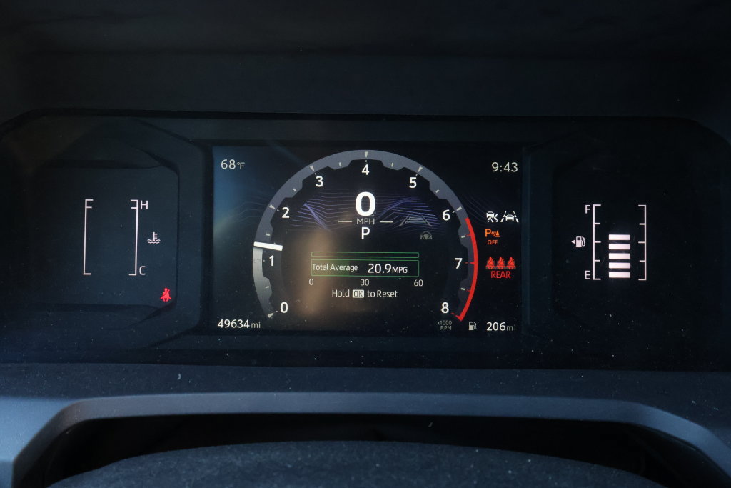 Used 2024 Toyota Tacoma SR5 AWD/4WD image 18