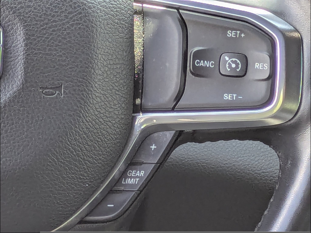 Used 2024 RAM 1500 Laramie AWD/4WD image 19