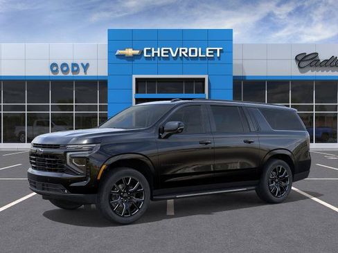 New 2026 Chevrolet Suburban RST AWD/4WD image 2
