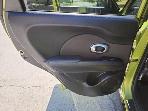 Used 2017 Kia Soul FWD image 21