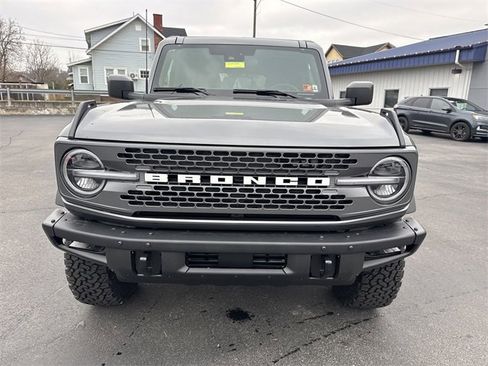 New 2025 Ford Bronco Badlands image 11