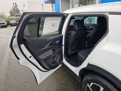 New 2026 Chevrolet Equinox EV LT FWD image 15