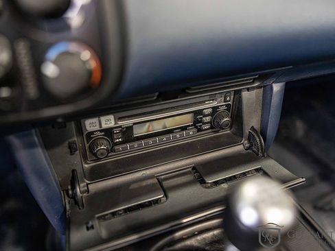 Used 2005 Honda S2000 image 25