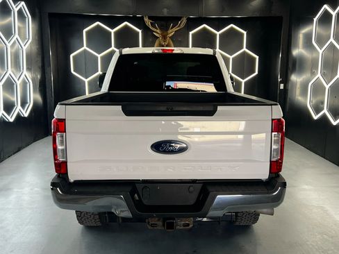 Used 2019 Ford F250 XLT AWD/4WD image 11