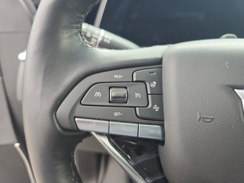 Used 2022 Cadillac Escalade Sport w/ Touring Package image 18