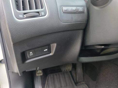 Used 2018 INFINITI Q50 Luxe w/ Essential Package (3.0T Luxe) image 14