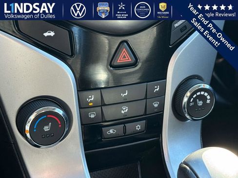 Used 2015 Chevrolet Cruze LT image 18