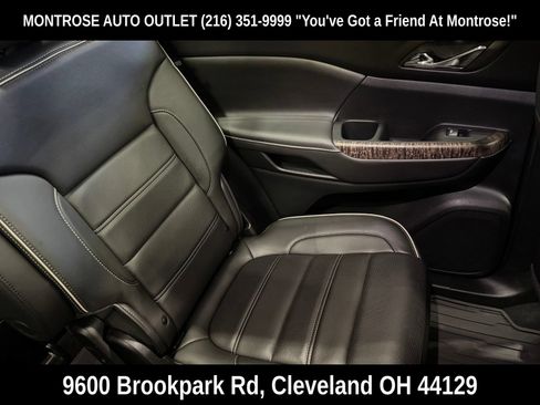Used 2023 GMC Acadia Denali w/ Black Diamond Edition AWD/4WD image 32