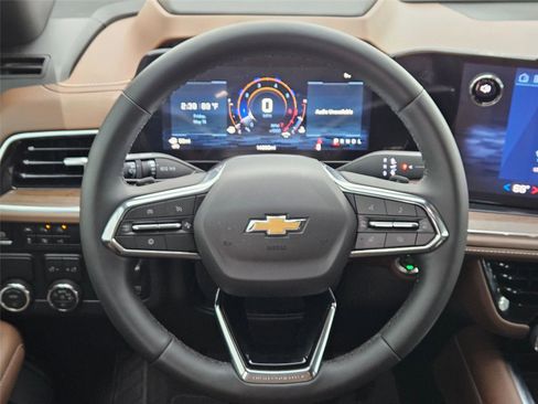 Used 2026 Chevrolet Tahoe High Country RWD image 13
