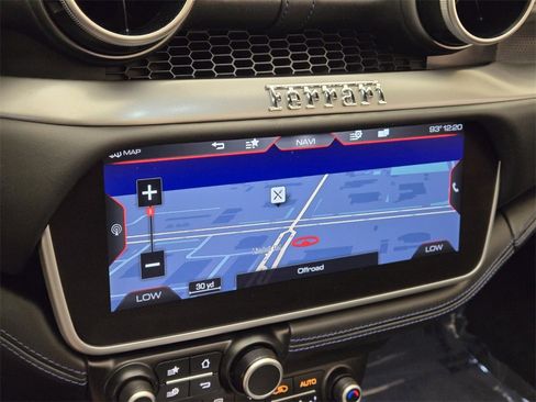 Used 2019 Ferrari Portofino image 38