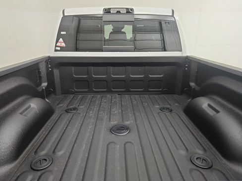 New 2026 RAM 2500 Laramie AWD/4WD image 22