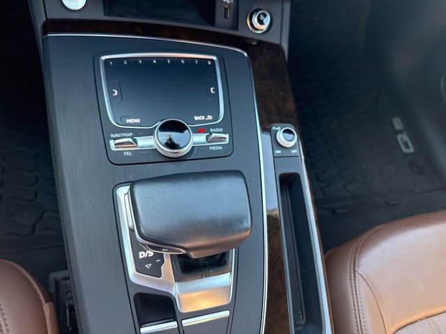 Used 2019 Audi Q5 2.0T Premium Plus w/ Premium Plus Package AWD/4WD image 14