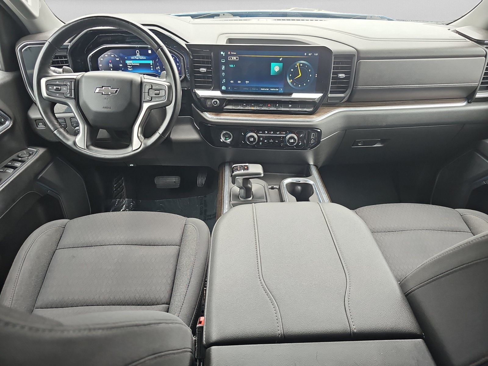 Used 2023 Chevrolet Silverado 1500 RST AWD/4WD image 14